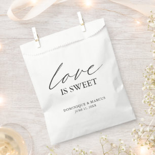 Chic Calligraphy Simple Elegant Wedding Favour Bag