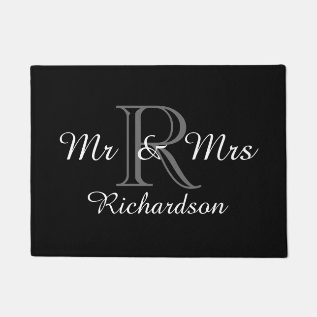 CHIC DOOR MAT_"Mr & Mrs"_NAME/MONOGRAM Doormat (Front)