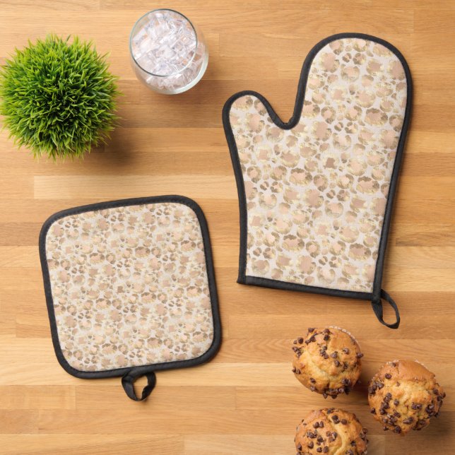 Chic Gold Blush Pink Leopard Print Oven Mitt & Pot Holder Set (Top Down)