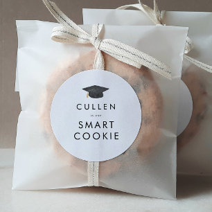 Chic Grad Cap One Smart Cookie Graduation Favour Classic Round Sticker