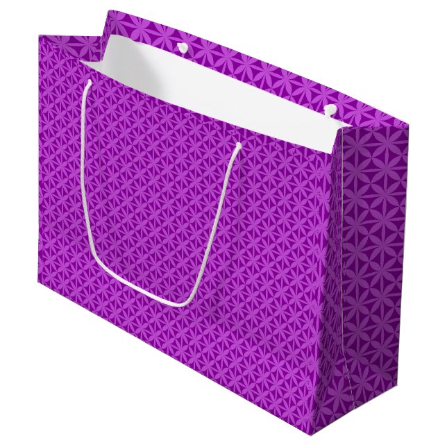 Chic LilacFlower/Pattern/Gift Bag (Front Angled)