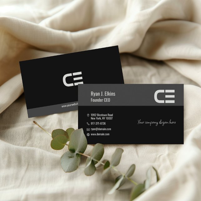 Chic Modern Manager, CEO & Founder Business Card (Creator Uploaded)