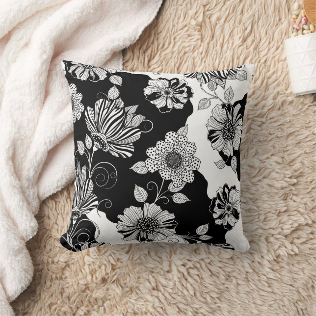 Chic Monochrome Floral Luxury Pattern (4) Cushion (Blanket)