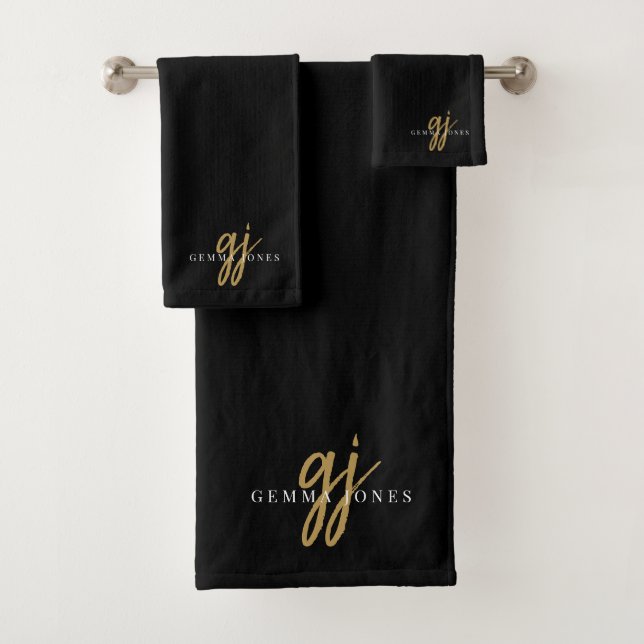 Chic Monogram Gold Script Name Black Bath Towel Set (Insitu)