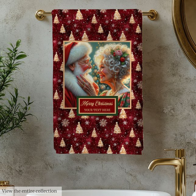 Chic Mr. and Mrs. Claus Gold Trees Red Bath Towel (Chic Mr. and Mrs. Claus Gold Trees Red Bath Towel)
