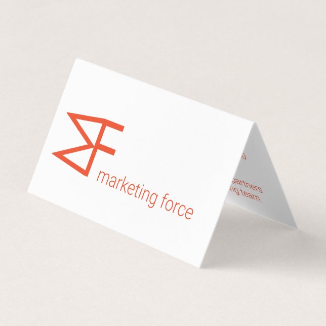 Chic Professional Business Card (Front)
