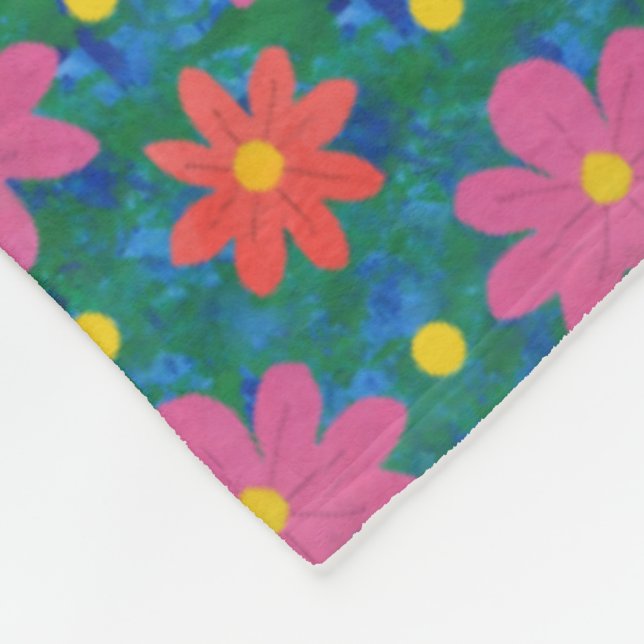 Chic Rangoli Flowers and Polka Dot Fleece Blanket (Corner)
