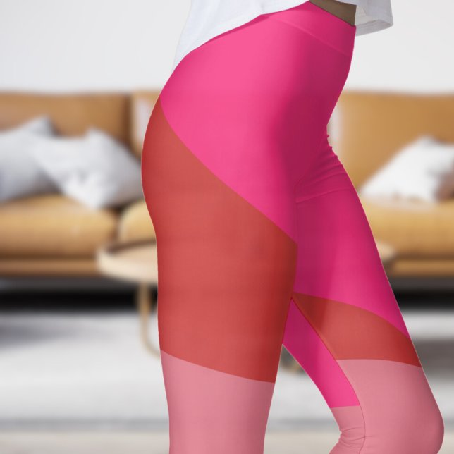 Chic Red with Cream Angles Leggings (Chic Red with Cream Angles Leggings)