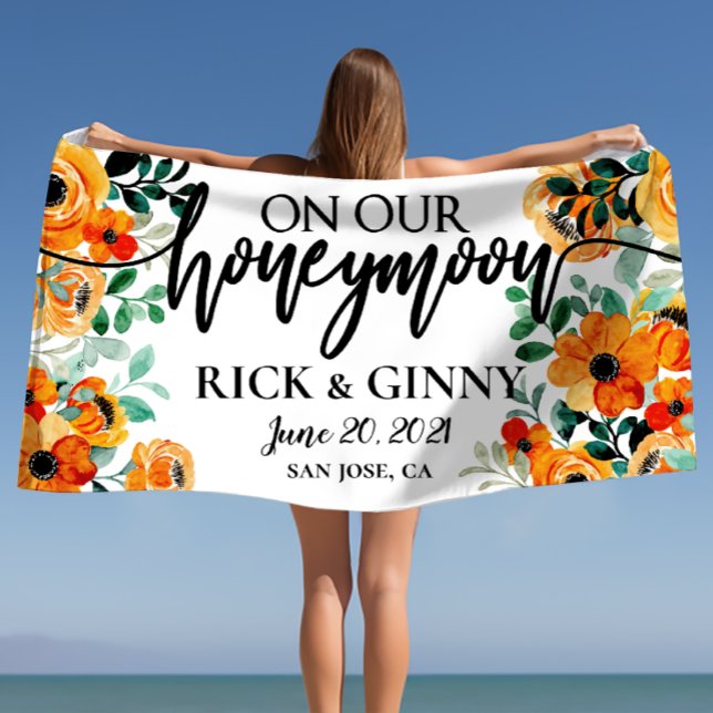 Chic Wedding Honeymoon Gifts Personalised Floral Beach Towel (Chic Wedding Honeymoon Gifts Personalized Floral Beach Towel)
