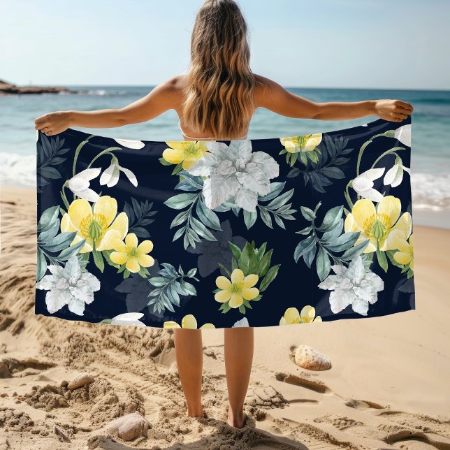 Chic Winter Snowdrop Anemone Floral Pattern Beach Towel (Creator Uploaded)
