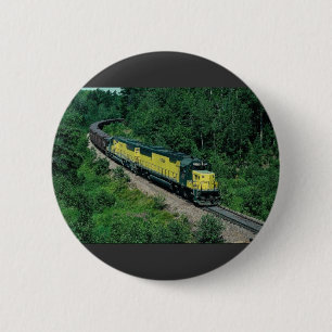 Chicago and Northwestern EMD No. 8028 with ore tra 6 Cm Round Badge