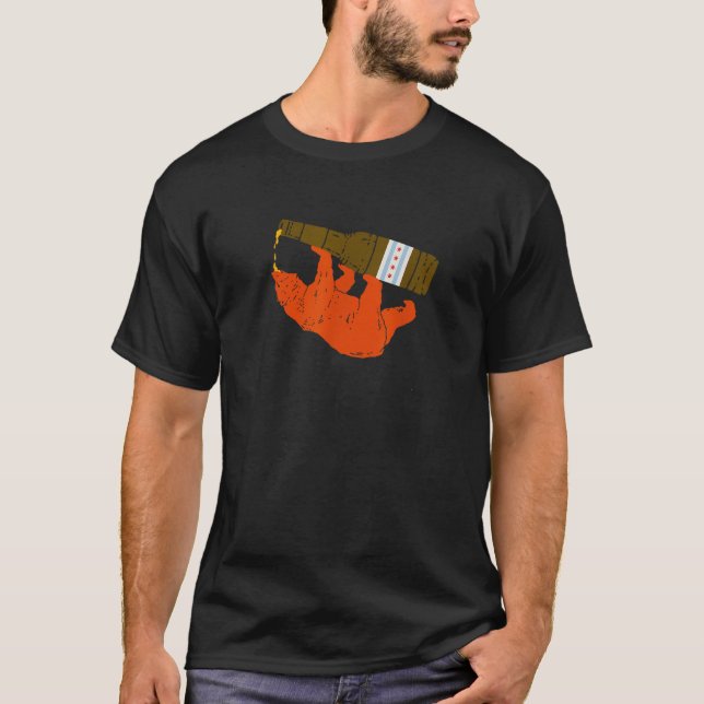 CHICAGO BEER DRINKING Funny Drunk Orange Bear   T-Shirt (Front)