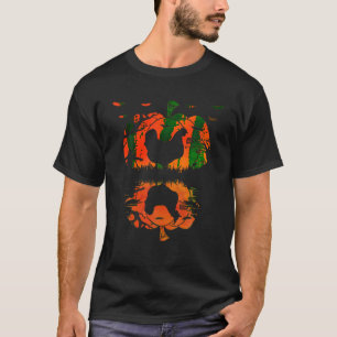 Chicken Silhouette Pumpkin Halloween Funny Chicken T-Shirt