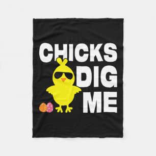 Chicks Dig Me Men Boys Funny Easter Egg Hunting Fleece Blanket