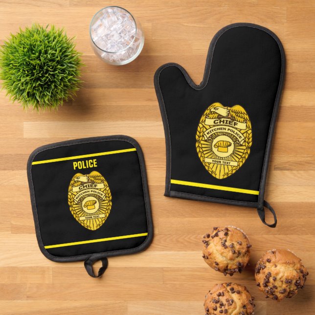 Chief Of Kitchen Police Badge Oven Mitt & Pot Holder Set (Top Down)