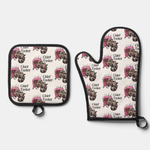 Chief Taster Greedy Raccoon Eating Cake Cartoon Oven Mitt & Pot Holder Set