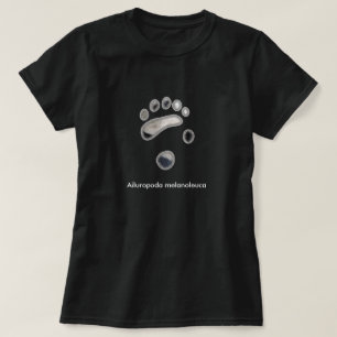 Chill like a panda! T-Shirt