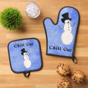 Chill Out Oven Mitt & Pot Holder Set