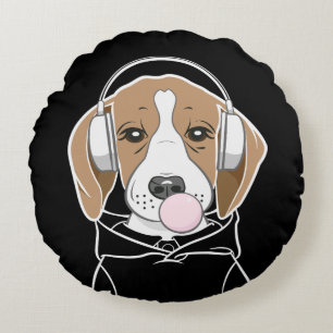 Chilling Dog with Bubblegum Cute Funny Beagle Round Cushion