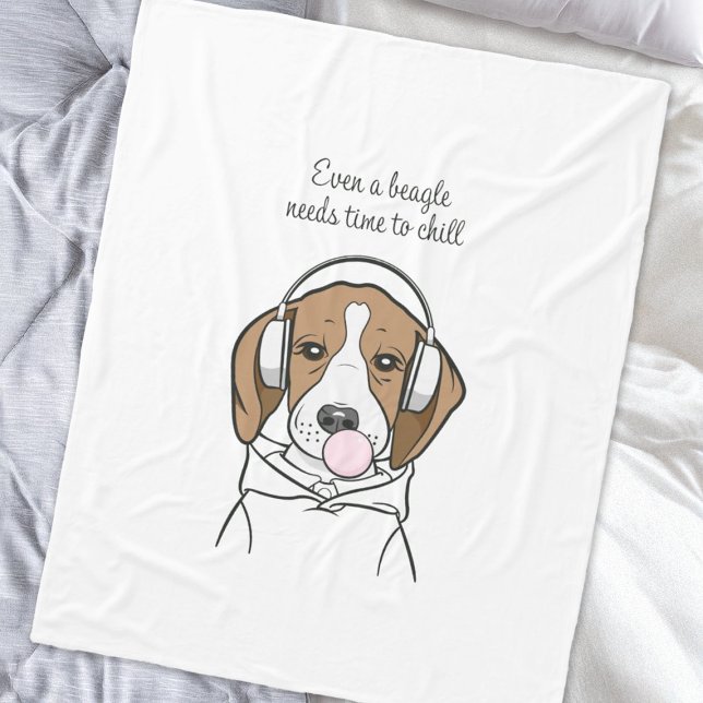 Chilling Dog with Bubblegum Funny Beagle Fleece Blanket (Creator Uploaded)