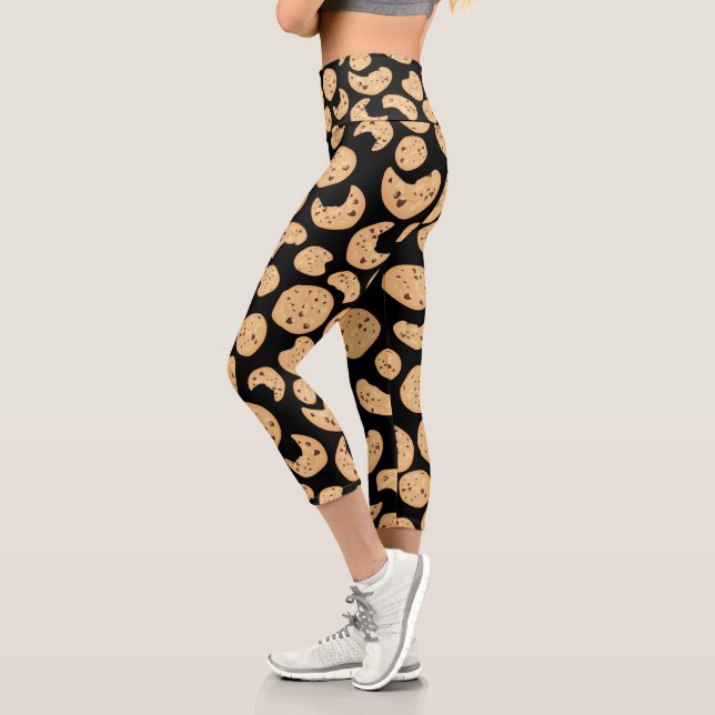 Chocolate Chip Cookies Pattern Capri Leggings (Left)