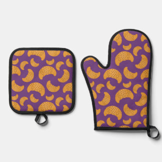 chocolate croissants oven mitt & pot holder set