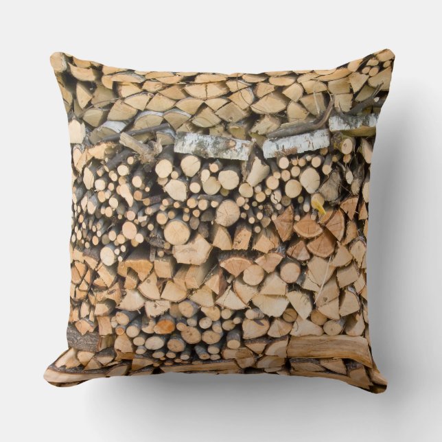 Chopped wood on a pile cushion (Front)
