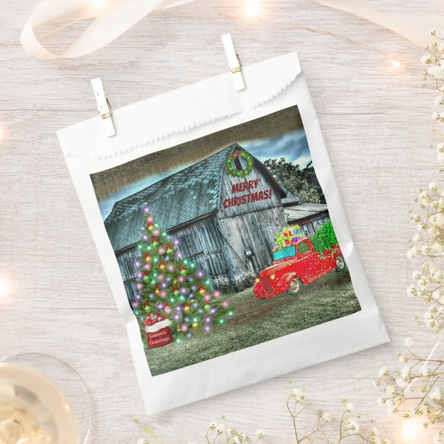 Christmas at the Farm Rustic Barn Favour Bag (Clipped)