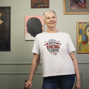 Christmas Baking Queen Retro Typography T-Shirt