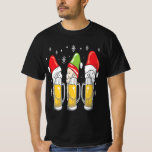 Christmas Beer Mugs Reinbeer Santa Hat Xmas Gift T-Shirt<br><div class="desc">If you like celebrating Christmas with a pint of beer in hand,  this beer mugs in Santa hat outfit is for you! Perfect gift to a beer lover,  drinking buddy,  beer squad this Yuletide holiday season!</div>