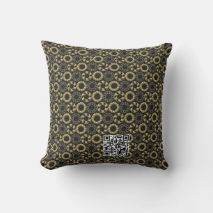 Christmas Black and Gold Wreaths Deco Cushion