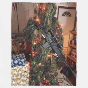 CHRISTMAS CAMO FLEECE BLANKET