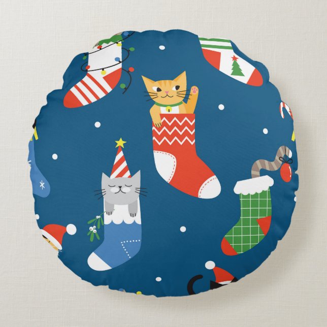 Christmas Cartoon Cats Cute Pattern Round Cushion (Front)