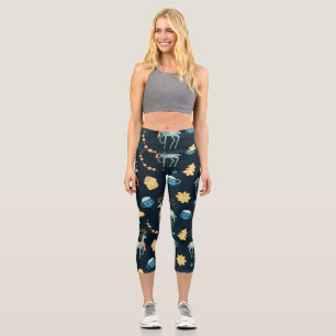 Christmas Deers: Watercolor Seamless Pattern Capri Leggings
