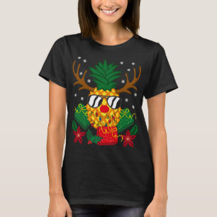 Christmas Family Gift Reindeer Deer Pineapple Sung T-Shirt