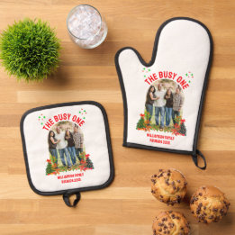CHRISTMAS FAMILY REUNION 'THE BUSY ONE' OVEN MITT & POT HOLDER SET