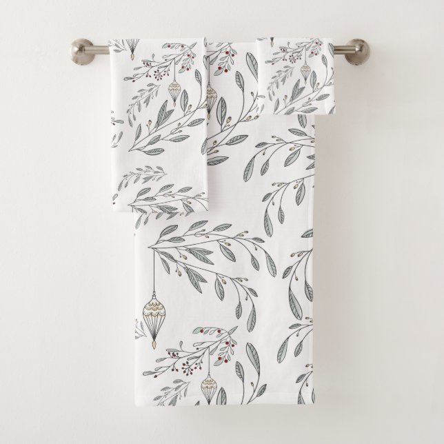 Christmas Foliage and Berries Bath Towel Set (Insitu)
