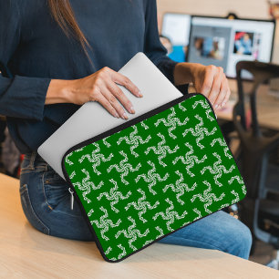 Christmas Garland Green, Christmas Decoration Laptop Sleeve