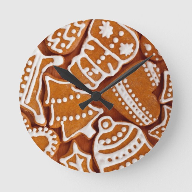 Christmas Gingerbread Biscuits Round Clock (Front)