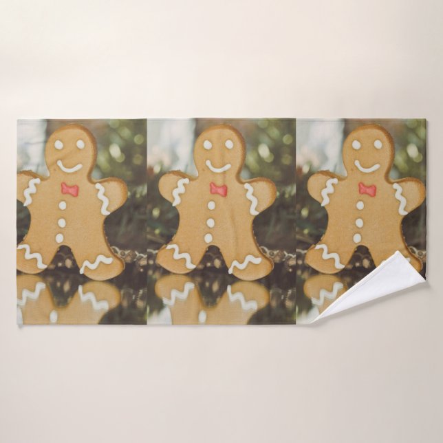 Christmas gingerbread man bath towel (Bath Towel)