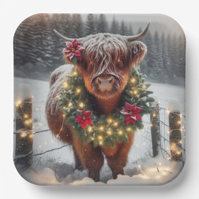 Christmas Highland Cow Wearing a Wreath Paper Plate (Front)