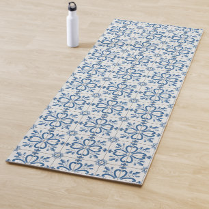 Christmas holly leaves and flowers petals tiles yoga mat