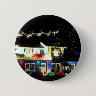 Christmas House 6 Cm Round Badge