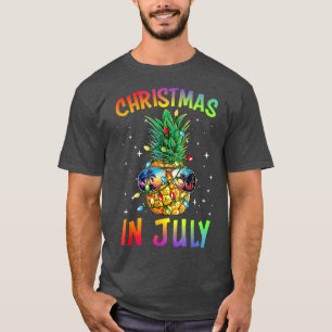 Christmas In July  Pineapple Xmas Tree Summer Vaca T-Shirt