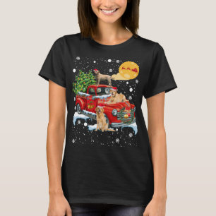 Christmas Labrador Dog With Vintage Red Truck Funn T-Shirt