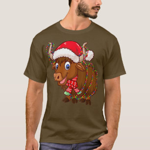 Christmas Lights Yak Wearing Xmas Hat  Yak Lover  T-Shirt
