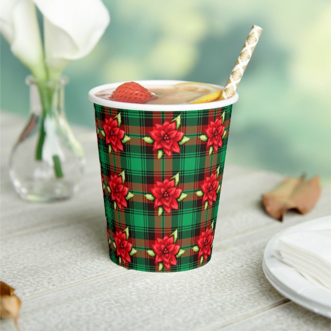 Christmas Plaid And Leaves Paper Cups (Insitu)