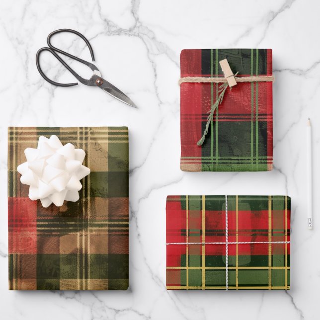 Christmas plaid pattern wrapping paper sheet (Front)