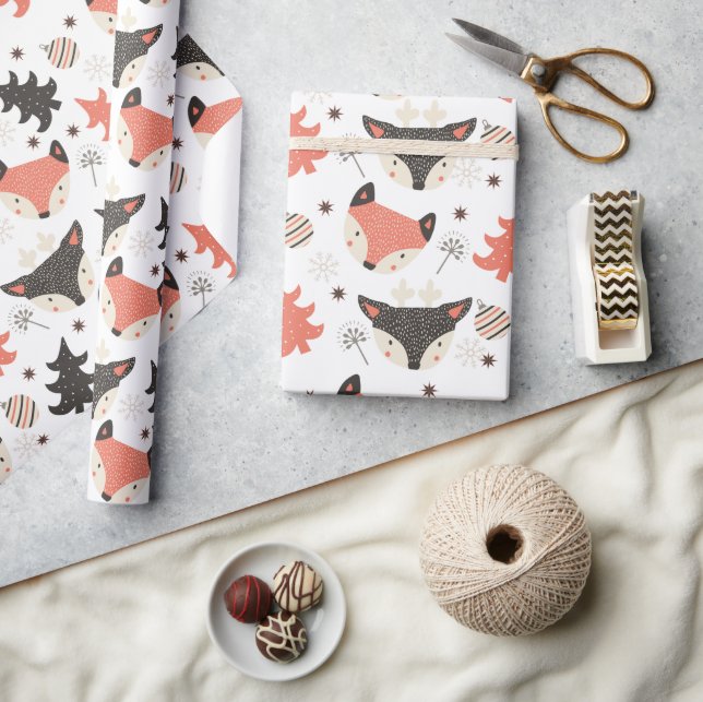 Christmas scandinavian animals wrapping paper (Crafts)