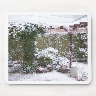 Christmas Season, Snow in the garden Mouse Pad